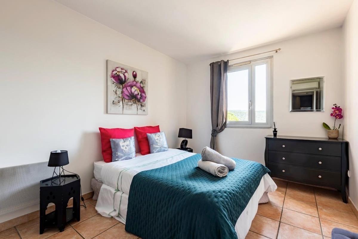 Cassis, Appartement 3 Chambres Avec Terrasse ภายนอก รูปภาพ