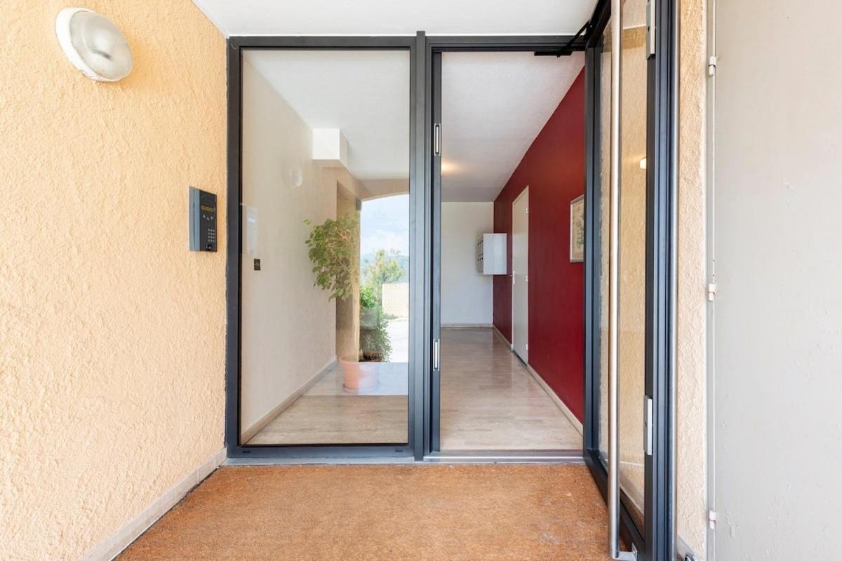 Cassis, Appartement 3 Chambres Avec Terrasse ภายนอก รูปภาพ