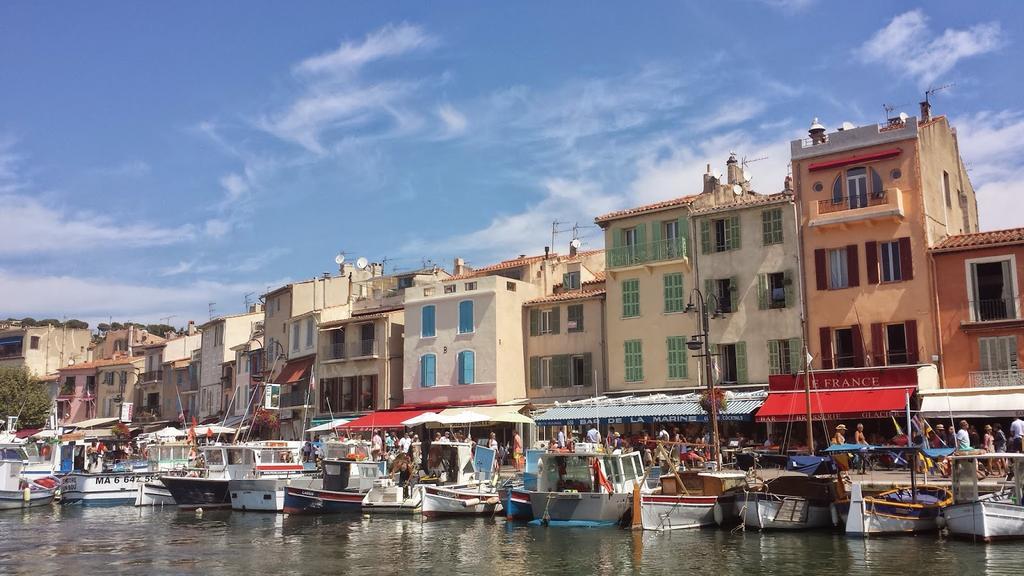Cassis, Appartement 3 Chambres Avec Terrasse ภายนอก รูปภาพ